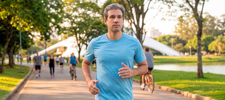 cirurgião vascular praticando corrida em São Paulo